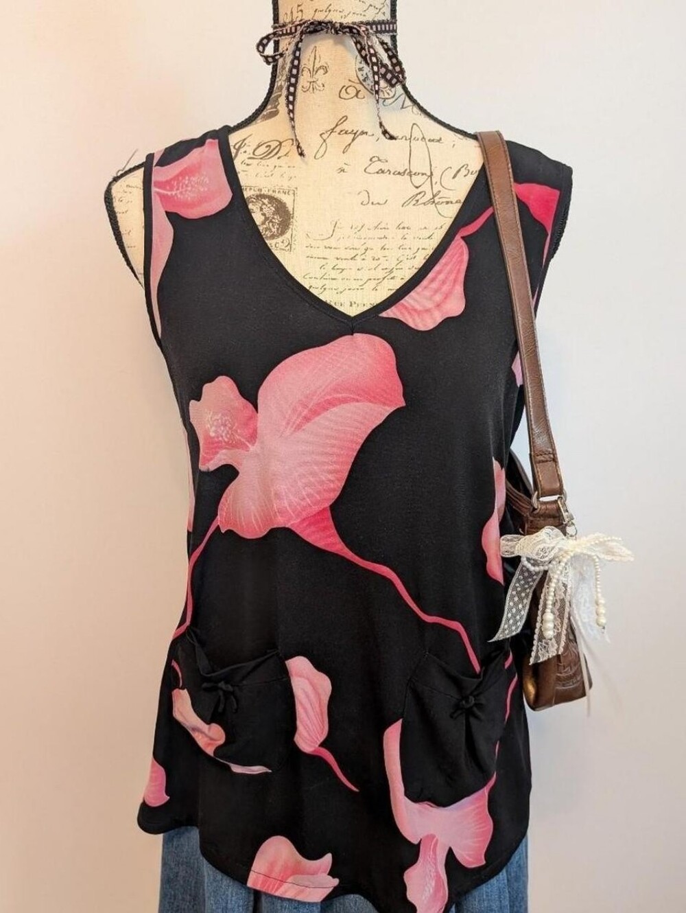 Y2K Black & Pink Floral Print Hibiscus Sleeveless Top 🌺